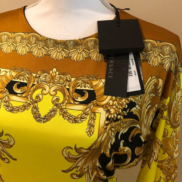 Versace dress - Picture 6 of 6